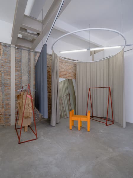 Ão Ateliê/ Showroom